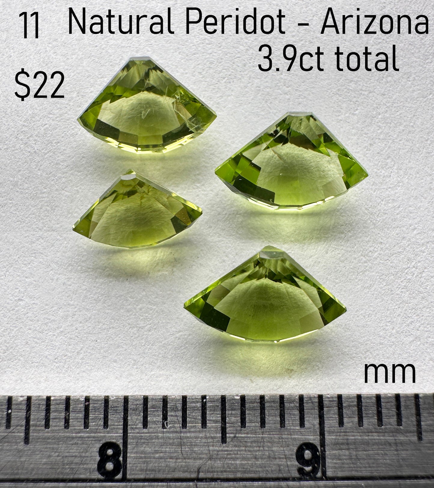 Peridot - Natural - Arizona - 3.9ct total
