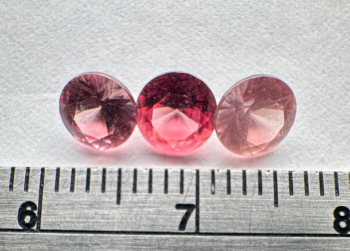 Garnet - Natural - Tanzania - Mahenge - 1.7ct total