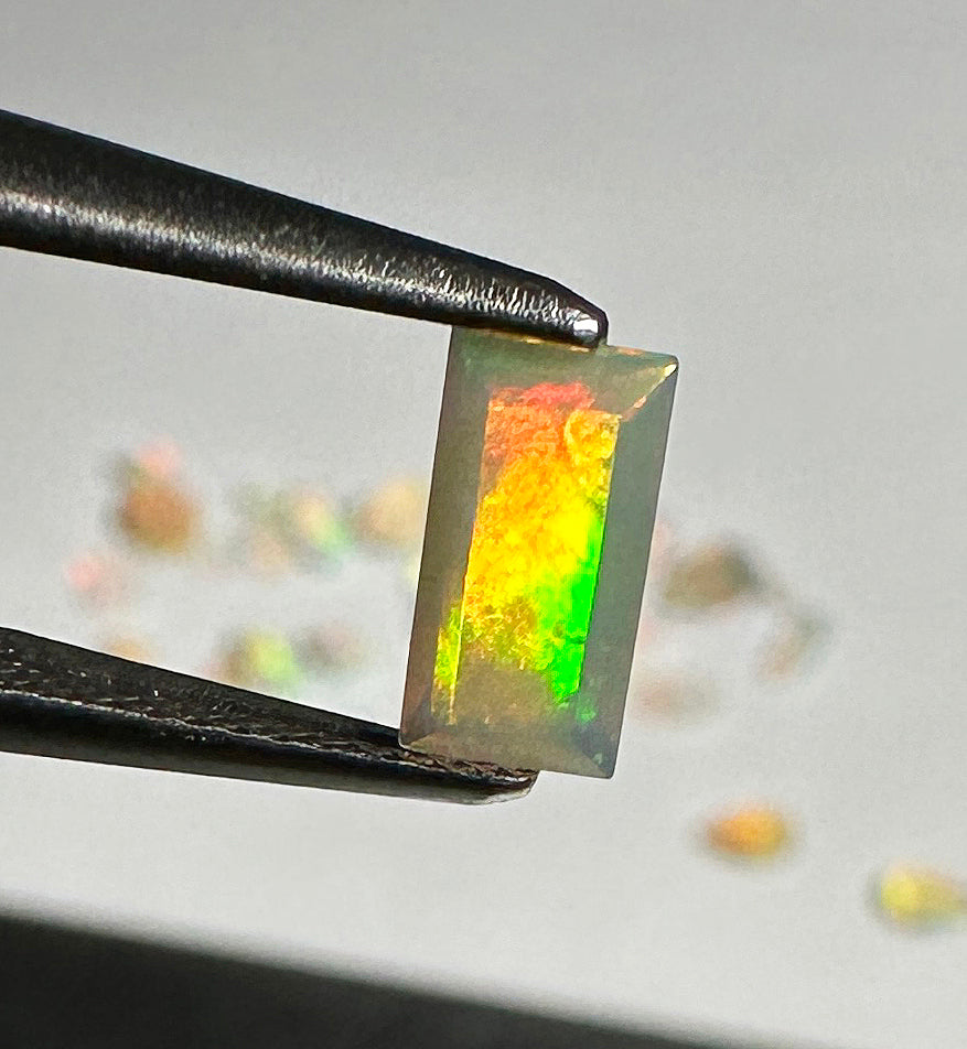 Opal - Natural - Ethiopia - 0.44ct total
