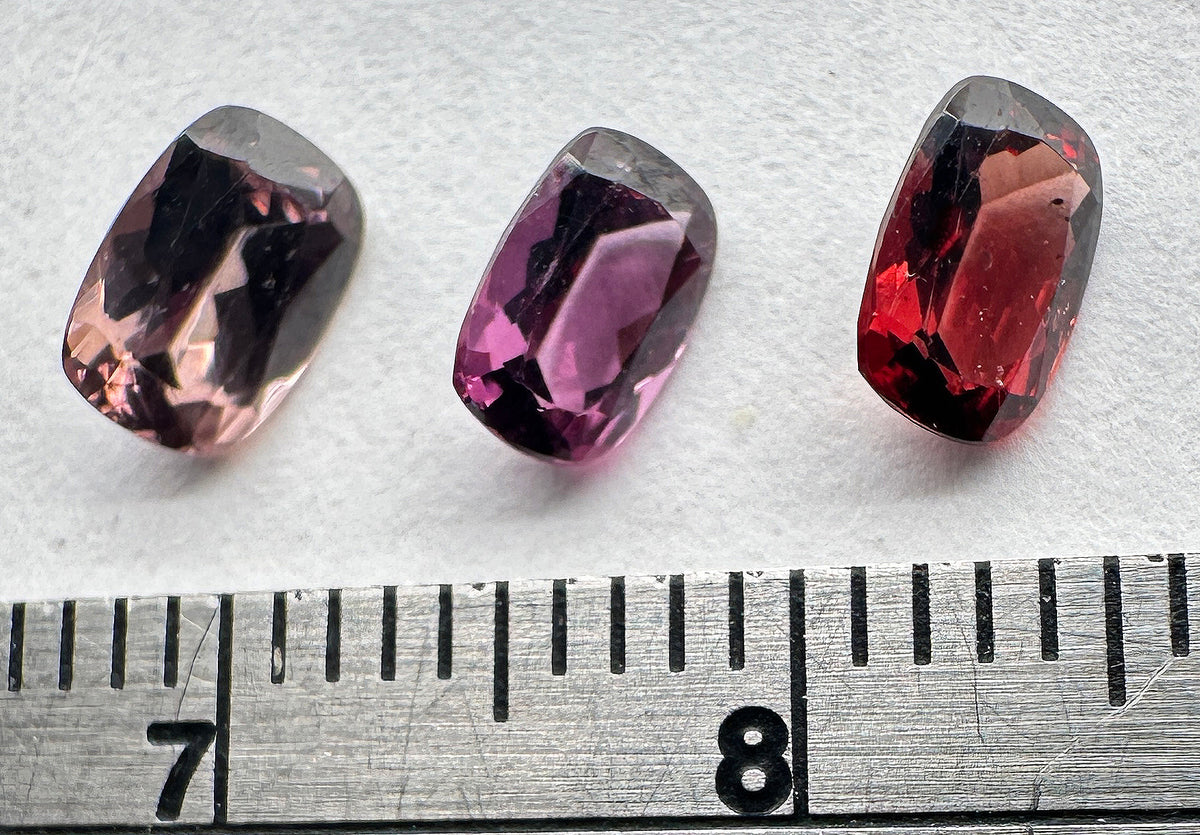 Zircon - Natural - Tanzania - 1.6ct total