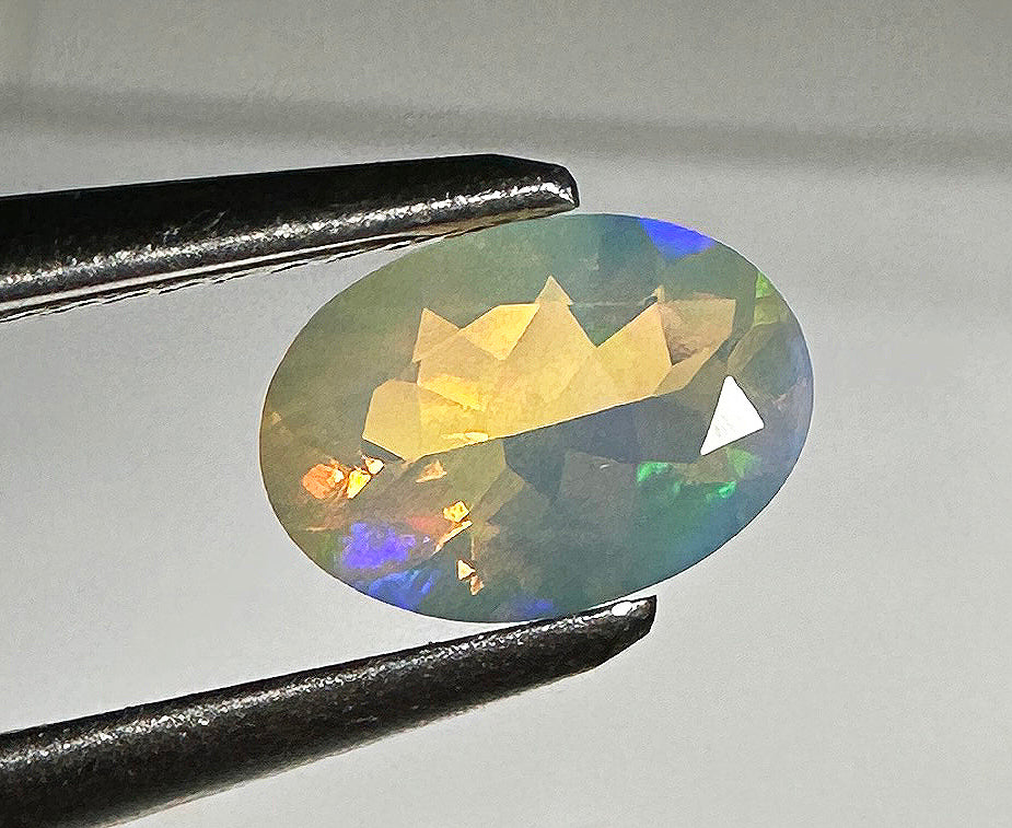 Opal - Natural - Ethiopia - 0.60ct