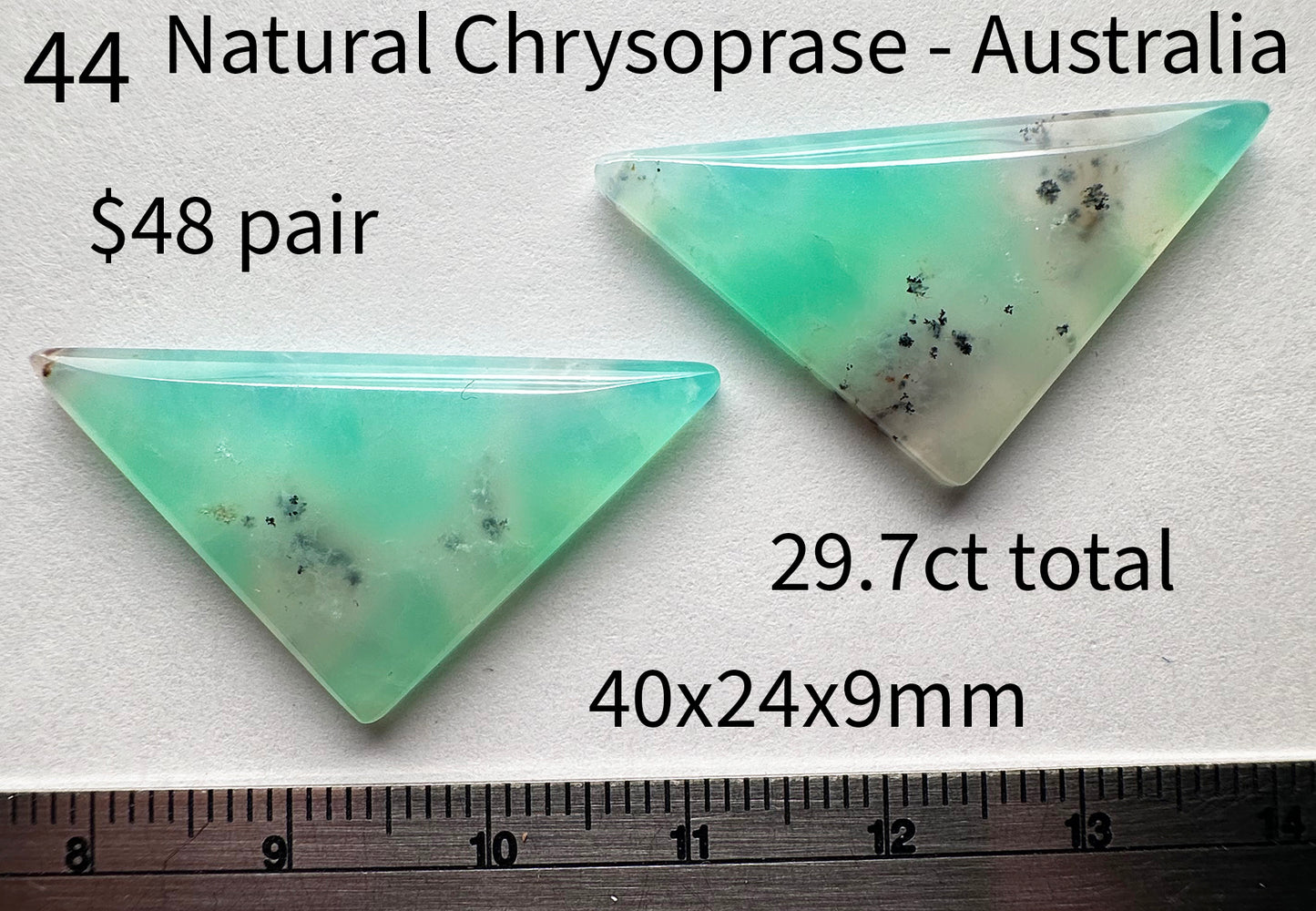Chrysoprase - Natural - Australia - 29.7ct Total