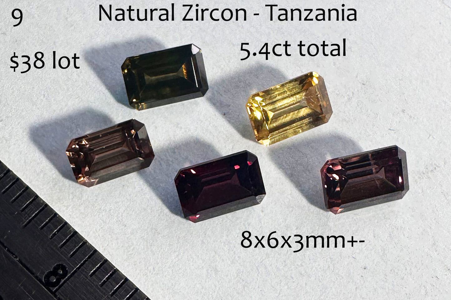 Zircon - Natural - Faceted - Tanzania - 5.4ct