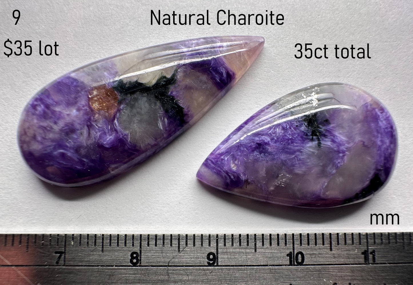 Charoite - Natural - Russia - 35ct total