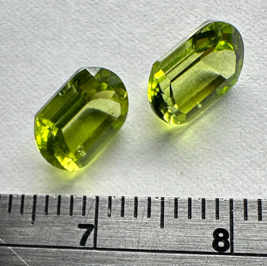 Peridot - Natural - Arizona - 3.8ct total
