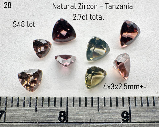 Zircon - Natural - Tanzania - 2.7ct total