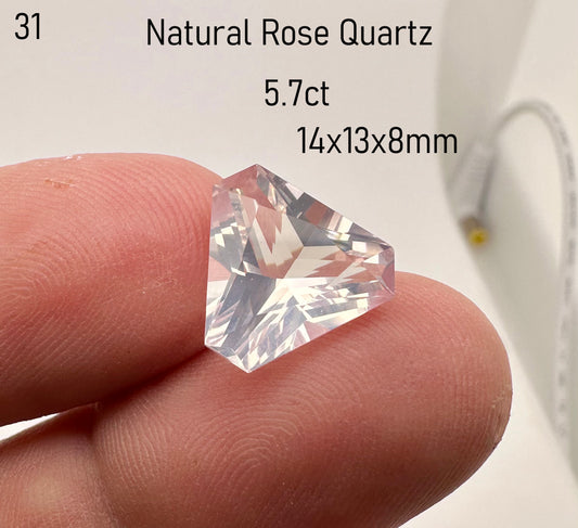 Rose Quartz - Natural - Bolivia - 5.7ct total