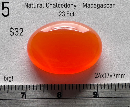 Chalcedony - Orange - Natural - Madagascar - 23ct