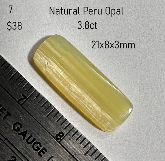 Opal - Natural - Yellow - Peru - 3.8ct