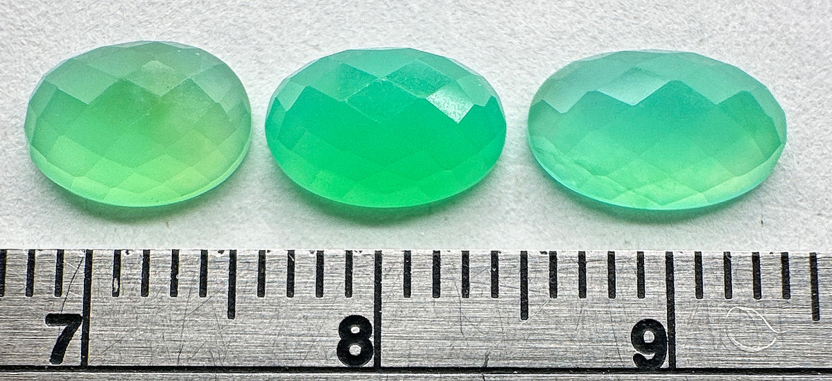 Chrysoprase - Natural - Australia - 3ct total