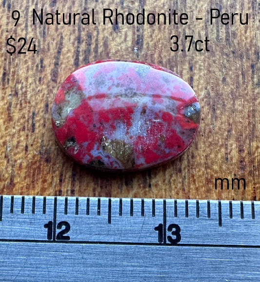 Rhodonite - Natural - Peru - 3.7ct